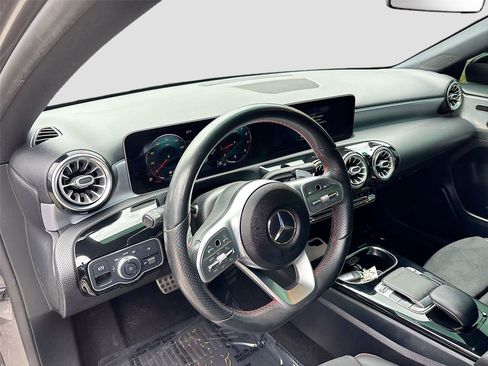 Used 2020 Mercedes-Benz A 220 image 9