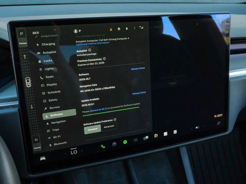 Used 2023 Tesla Model X Plaid image 49