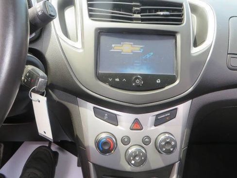Used 2016 Chevrolet Trax LT w/ LT Convenience Package AWD/4WD image 48