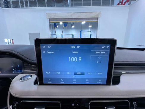 Used 2020 Lincoln Aviator Black Label Grand Touring AWD/4WD image 27