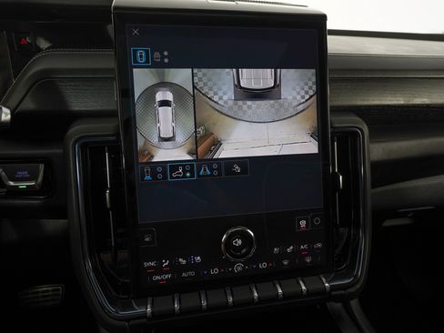 Used 2026 GMC Yukon XL AT4 Ultimate image 28