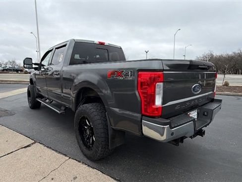 Used 2017 Ford F250 Lariat w/ Lariat Ultimate Package image 6