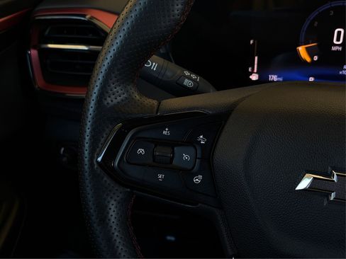 Used 2025 Chevrolet TrailBlazer RS w/ Convenience Package image 26