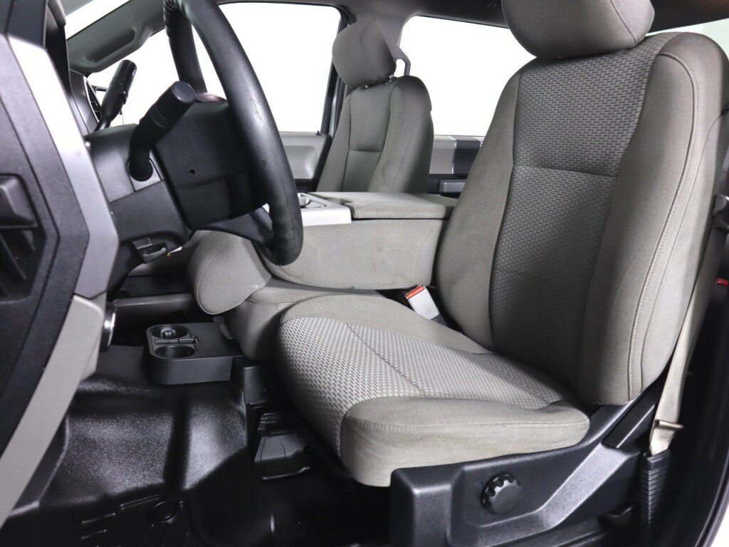 Used 2017 Ford F150 XLT AWD/4WD image 27
