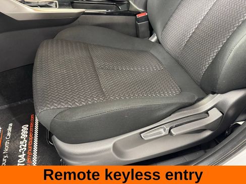 Used 2024 Mitsubishi Eclipse Cross LE AWD/4WD image 12