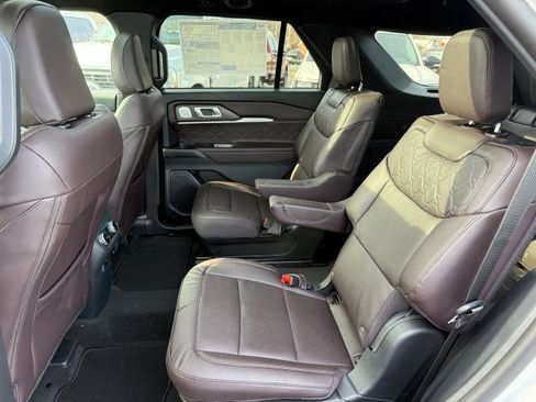 New 2026 Ford Explorer Platinum w/ LUX Leather Package image 16