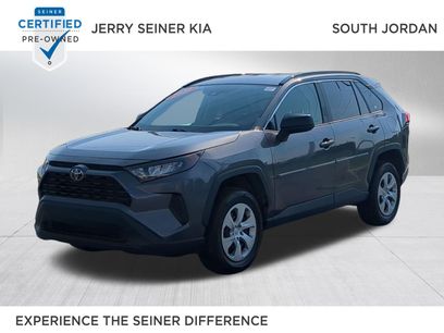 Used 2021 Toyota RAV4 LE w/ Carpet Mat Package (TMS)