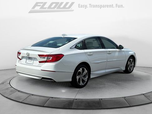 Used 2018 Honda Accord EX image 8