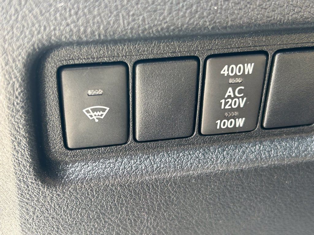 Used 2018 Toyota 4Runner Limited AWD/4WD image 26
