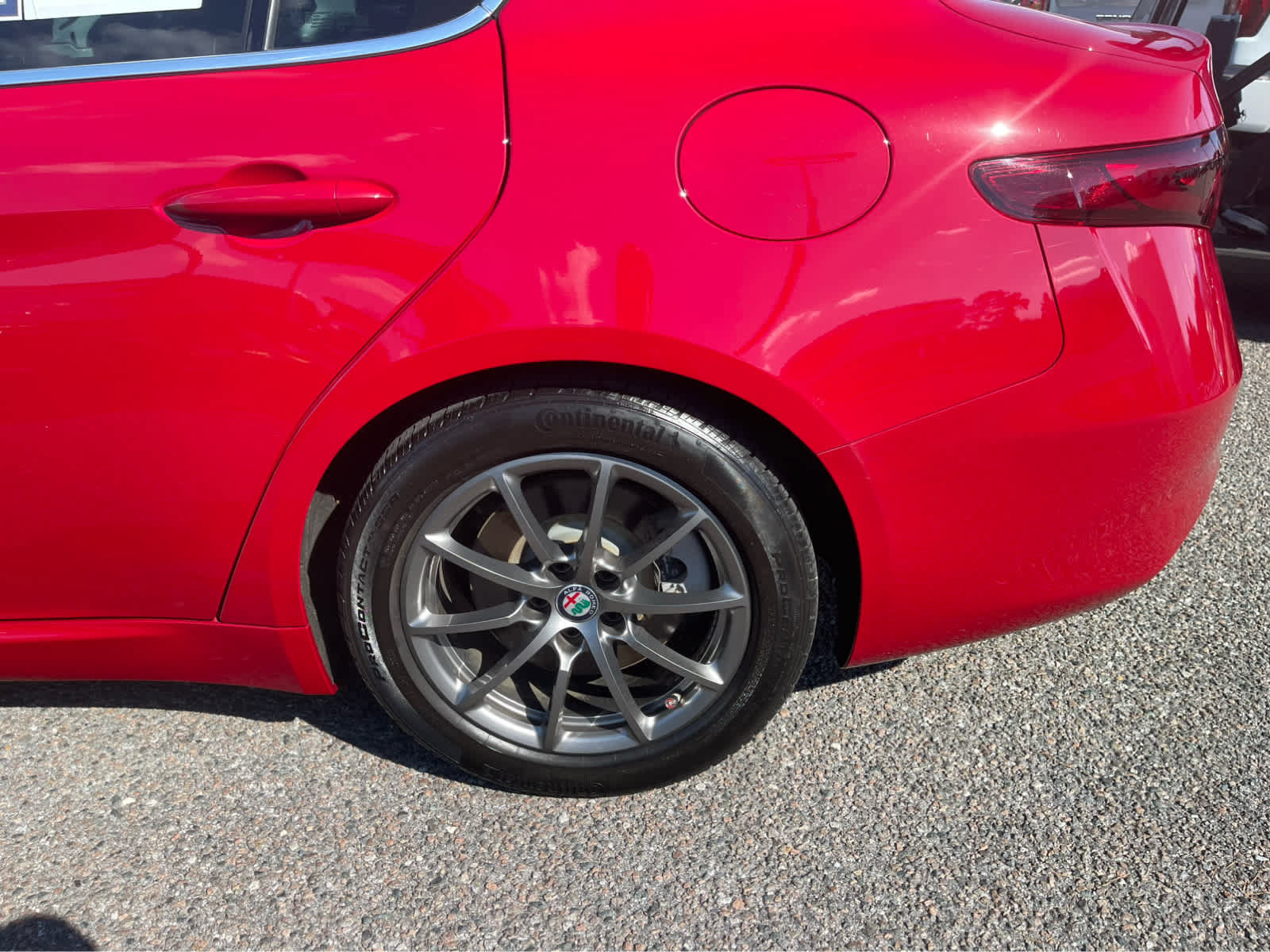 Used 2018 Alfa Romeo Giulia RWD image 8