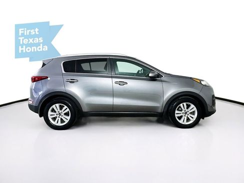 Used 2017 Kia Sportage LX w/ LX Popular Package image 9