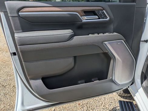 New 2026 Chevrolet Silverado 3500 High Country w/ Technology Package AWD/4WD image 8