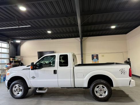 Used 2016 Ford F250 XLT AWD/4WD image 8