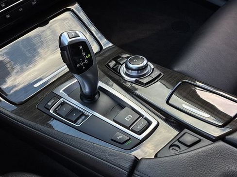 Used 2013 BMW 528i Sedan RWD image 20