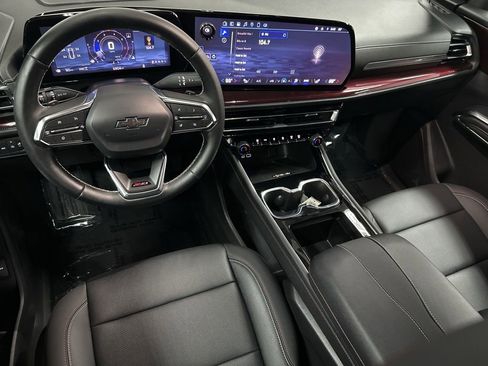 Used 2025 Chevrolet Traverse Z71 w/ Driver Confidence Package image 13