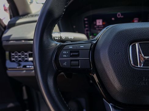 Used 2024 Honda Accord Touring image 25