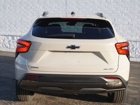 New 2026 Chevrolet Trax ACTIV FWD image 6