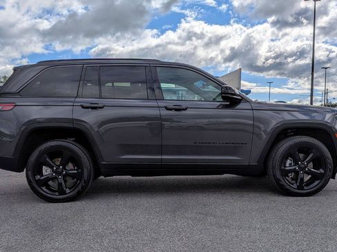 Used 2026 Jeep Grand Cherokee Limited w/ Limited Altitude Package AWD/4WD image 6