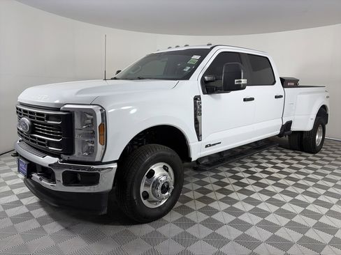 Certified 2025 Ford F350 XL w/ XL Driver Assist Package image 3