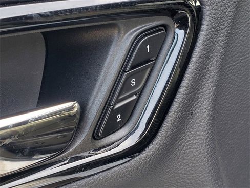 Used 2025 Dodge Durango R/T image 13