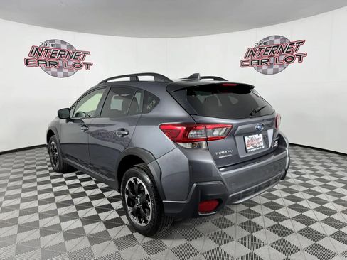 Used 2022 Subaru Crosstrek 2.0i Premium w/ Moonroof Package AWD/4WD image 5