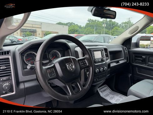 Used 2016 RAM 1500 Express AWD/4WD image 11