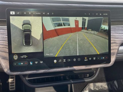 Used 2022 Rivian R1S Launch Edition Quad AWD/4WD image 13