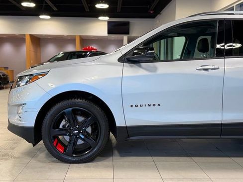 Used 2020 Chevrolet Equinox Premier w/ Premier Redline Edition image 8