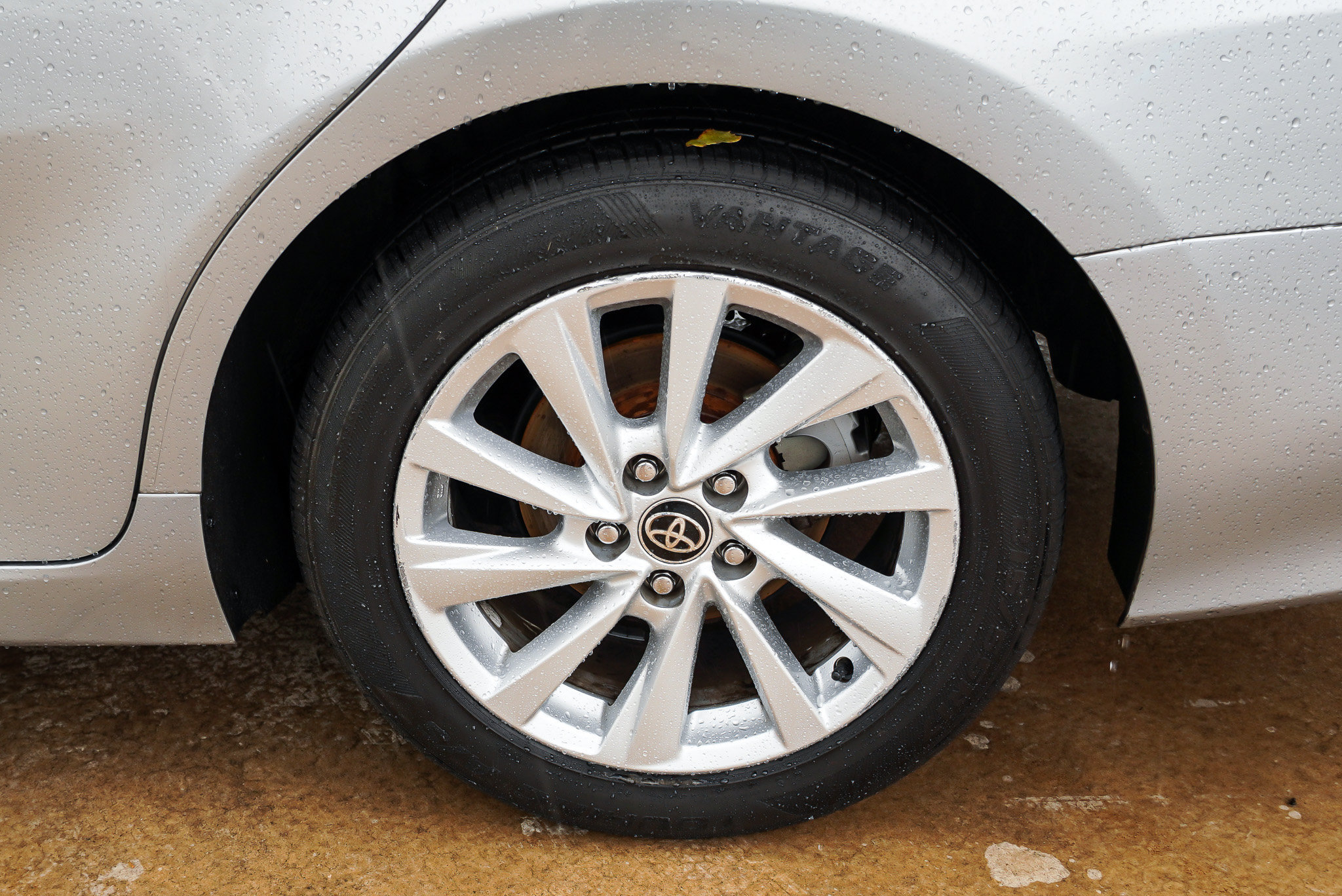 Used 2023 Toyota Camry LE FWD image 13