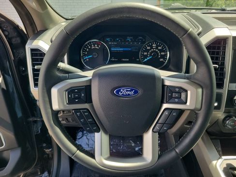 Used 2020 Ford F150 Lariat RWD image 23
