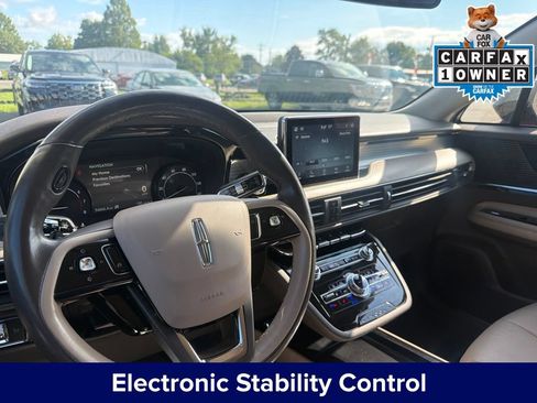 Used 2022 Lincoln Corsair AWD w/ Premium Package image 22