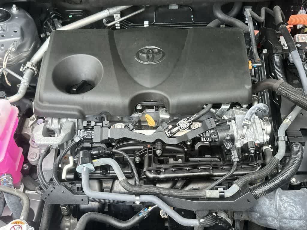 Used 2023 Toyota RAV4 LE AWD/4WD image 11