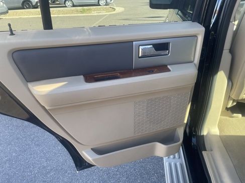 Used 2009 Ford Expedition 4WD image 7
