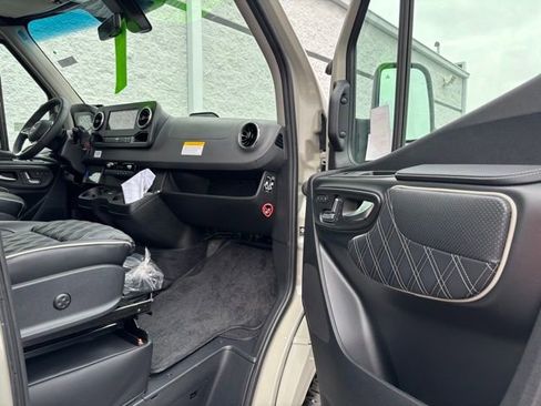 New 2025 Mercedes-Benz Sprinter 3500 image 19