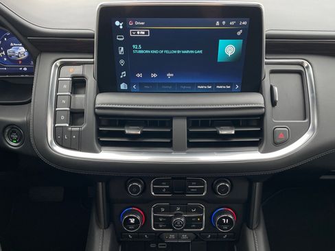 Used 2024 Chevrolet Tahoe Z71 w/ Luxury Package image 18