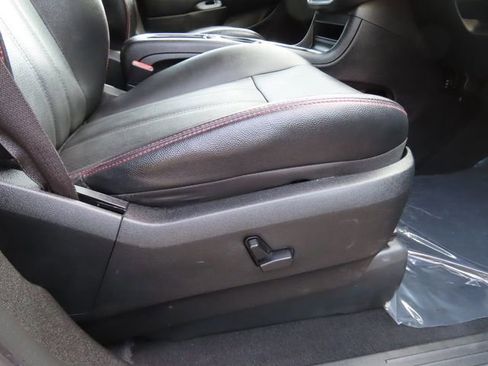 Used 2019 Dodge Grand Caravan GT FWD image 32