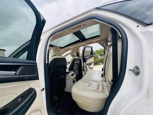 Used 2019 Ford Edge Titanium w/ Equipment Group 301A image 15