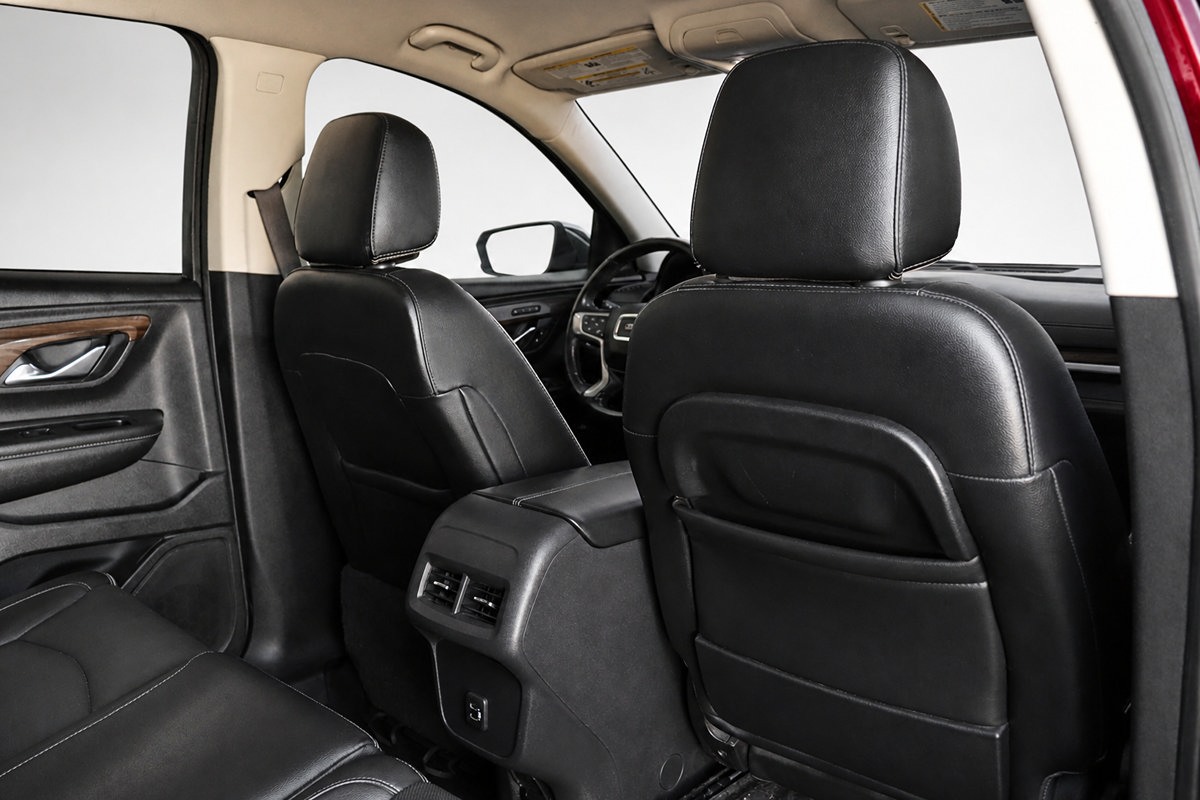 Used 2019 GMC Terrain Denali w/ Advanced Safety Package FWD image 15