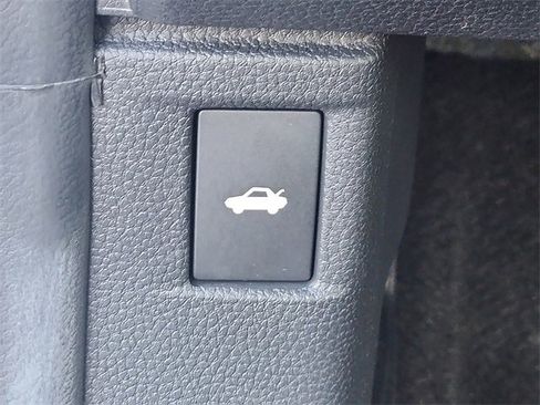 Used 2024 Honda Accord EX image 27