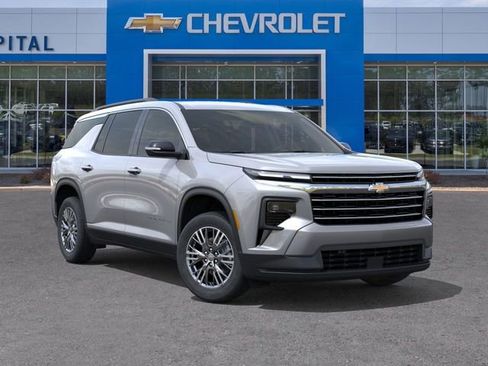 New 2026 Chevrolet Traverse LT w/ Driver Confidence Package image 7