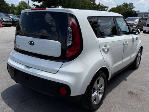 Used 2017 Kia Soul FWD image 5