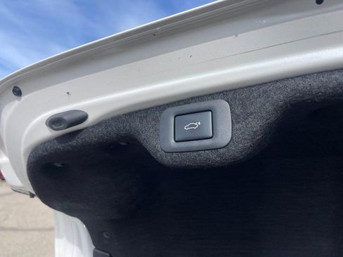 Used 2019 Lexus ES 350 w/ Premium Package image 18