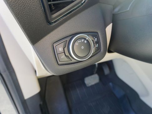 Used 2019 Ford Escape Titanium image 18