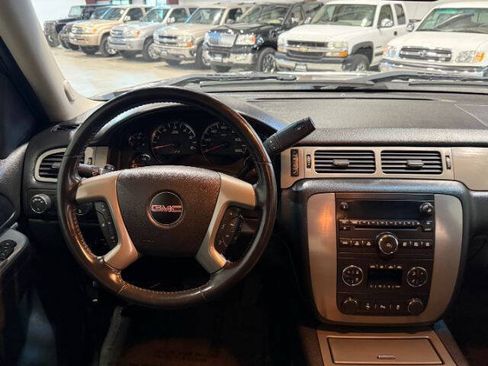Used 2012 GMC Sierra 1500 SLE w/ All-Terrain Package AWD/4WD image 18