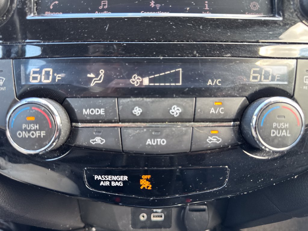 Used 2019 Nissan Rogue SV AWD/4WD image 31