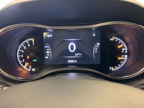 Used 2021 Jeep Grand Cherokee Laredo AWD/4WD image 17