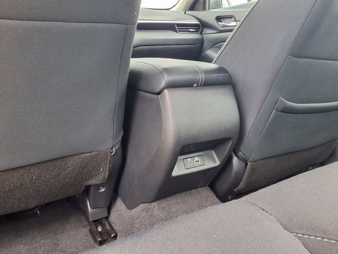 Used 2025 Nissan Altima 2.5 SV FWD image 17