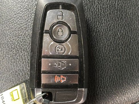 Used 2017 Ford Fusion Titanium image 32