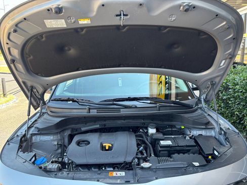 Used 2025 Kia Soul LX w/ LX Technology Package FWD image 29