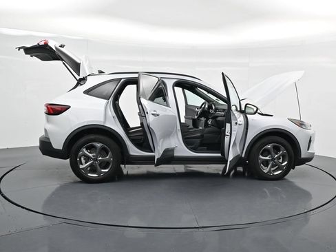 Used 2025 Ford Escape ST-Line AWD/4WD image 40